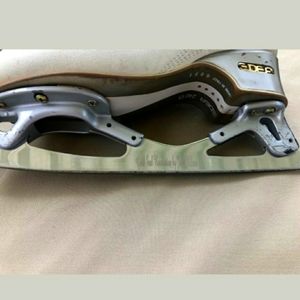 Gold seal revulotion john wilson blade 9 "